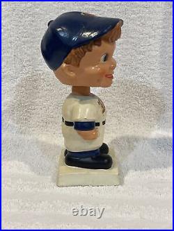 VINTAGE 1962-63 Minnesota Twins Square White Base Bobblehead/Nodder, VERY NICE