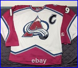 VINTAGE 1990's NHL JOE SAKIC COLORADO AVALANCHE ALL SEWN STARTER JERSEY