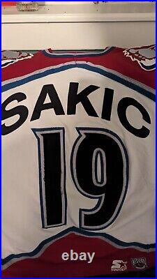 VINTAGE 1990's NHL JOE SAKIC COLORADO AVALANCHE ALL SEWN STARTER JERSEY