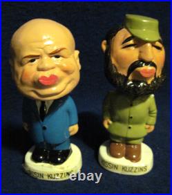 Vintage 1960/70s Kissin Kuzzins Castro/Khrushchev magnet kissing bobble heads A+