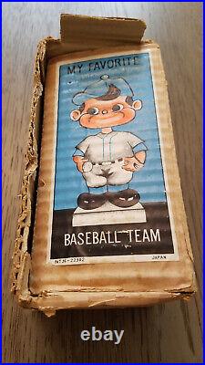 Vintage 1960's Chicago Cubs Round Base Bobblehead Nodder Japan