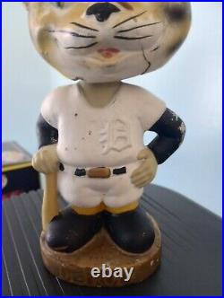 Vintage 1960's Detroit Tigers Bobblehead, Gold Base Vintage 1960's Detroit Tigers Bobblehead, Gold Base