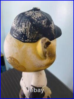 Vintage 1960's Detroit Tigers Bobblehead, Gold Base Vintage 1960's Detroit Tigers Bobblehead, Gold Base