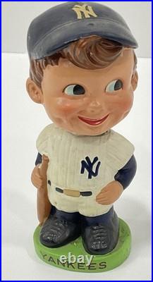 Vintage 1960's MLB NEW YORK YANKEES JAPAN NODDER BOBBLHEAD #7900