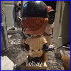 Vintage 1960's Mickey Mantle Bobblehead/Nodder White Base New York Yankees Rare