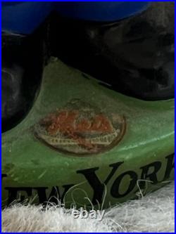 Vintage 1960's NEW YORK METS NODDER BOBBLHEAD