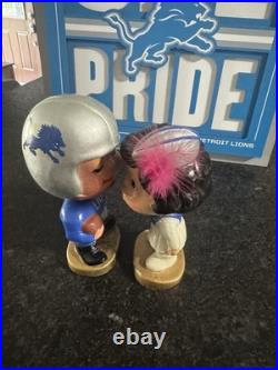 Vintage 1960's NFL Set Of Detroit Lions Kissing Nodders With Player &Cheerleader Vintage 1960's NFL Set Of Detroit Lions Kissing Nodders With Player &Cheerleader