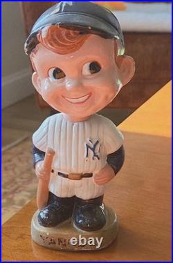 Vintage 1960's NY Yankees Bobblehead Sports Specialties Japan Gold Base Original