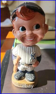 Vintage 1960's NY Yankees Bobblehead Sports Specialties Japan Gold Base Original