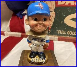 Vintage 1960s Chicago White Sox Baseball Team Bobble Head Nodder Gold Base withBox Vintage 1960s Chicago White Sox Baseball Team Bobble Head Nodder Gold Base withBox