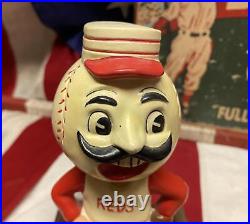 Vintage 1960s Cincinnati Reds Baseball Ceramic Bobble Head Mr. Red Mascot Nodder