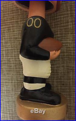 Vintage 1960s NFL Football Atlanta Falcons Bobblehead/Nodder Gold Base Rare Vintage 1960s NFL Football Atlanta Falcons Bobblehead/Nodder Gold Base Rare