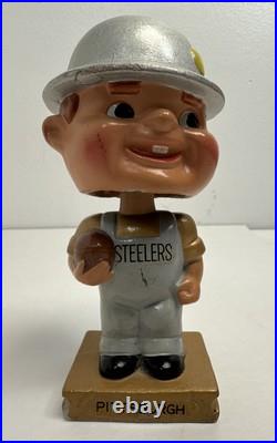 Vintage 1960s Pittsburgh Steelers Kissing Pair Bobblehead Nodder Vintage 1960s Pittsburgh Steelers Kissing Pair Bobblehead Nodder