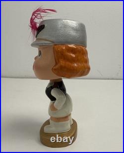 Vintage 1960s Pittsburgh Steelers Kissing Pair Bobblehead Nodder Vintage 1960s Pittsburgh Steelers Kissing Pair Bobblehead Nodder