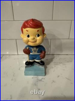 Vintage 1960s Toronto Maple Leafs Bobblehead Nodder High Skates