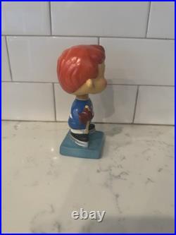 Vintage 1960s Toronto Maple Leafs Bobblehead Nodder Mid Sized High Skates