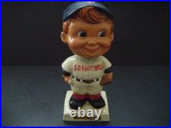 Vintage 1961 White Base Paper Mache Nodder Bobbinhead Washington Senators