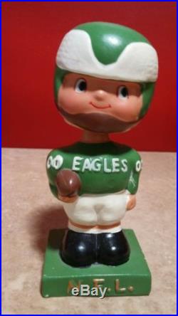 Vintage 1962 Gem Philadelphia Eagle NFL square base bobblehead