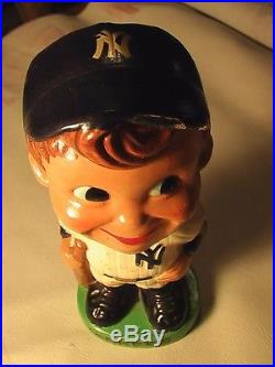 Vintage 1962 NY YANKEES Green Base Boy Head BOBBLEHEAD Doll