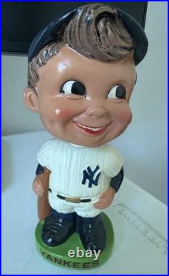 Vintage 1962 New York Yankees Bobble Head Nodder Green Base Variation Rare