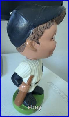 Vintage 1962 New York Yankees Bobble Head Nodder Green Base Variation Rare