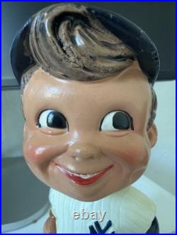Vintage 1962 New York Yankees Bobble Head Nodder Green Base Variation Rare