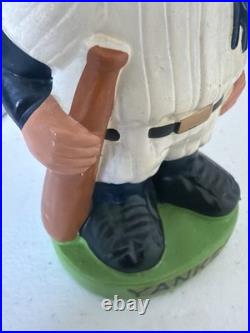 Vintage 1962 New York Yankees Bobble Head Nodder Green Base Variation Rare