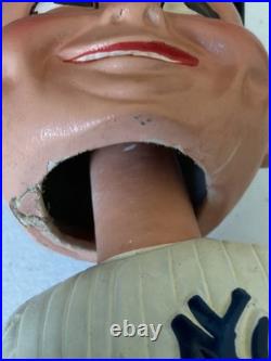 Vintage 1962 New York Yankees Bobble Head Nodder Green Base Variation Rare