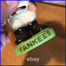 Vintage 1962 New York Yankees Bobblehead Made In Japan. Green base, brown hair