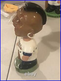 Vintage 1963-65 Milwaukee Braves green base Bobblehead, bobbinghead, nodder doll
