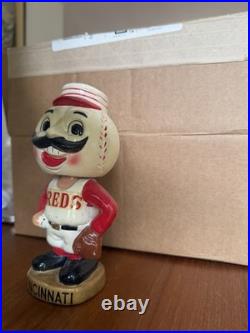 Vintage 1967 Sports Specialties Cincinnati Reds Bobble Head, Gold Base