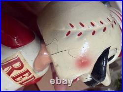 Vintage 1967 Sports Specialties Cincinnati Reds Bobble Head, Gold Base