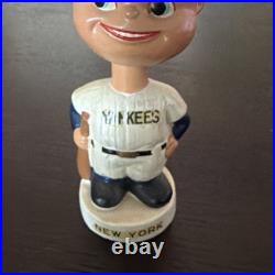 Vintage 4.5 New York Yankees Bobblehead MLB Baseball 1960's White Circle Base