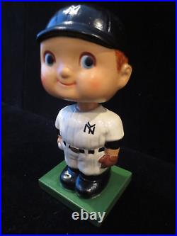 Vintage Baseball 1960's New York Yankees Wood Base Nodder Bobblehead Custom Vintage Baseball 1960's New York Yankees Wood Base Nodder Bobblehead Custom