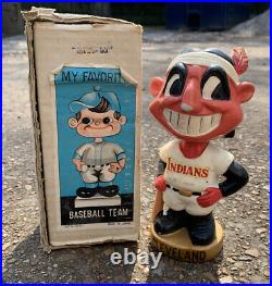 Vintage CHIEF WAHOO Cleveland Indians 1960's Nodder Bobblehead with BOX Gold Base