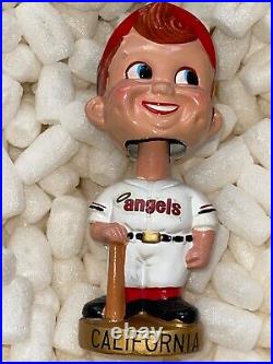 Vintage California 1967 toes up gold Base Bobblehead Japan 1967 nodder mint Vintage California 1967 toes up gold Base Bobblehead Japan 1967 nodder mint