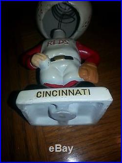 Vintage Cincinnati Reds Bobblehead 1961-1963 white base