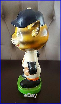 Vintage DETROIT TIGERS MASCOT Bobble Head Nodder Doll JAPAN Green BASE 1962 Vintage DETROIT TIGERS MASCOT Bobble Head Nodder Doll JAPAN Green BASE 1962