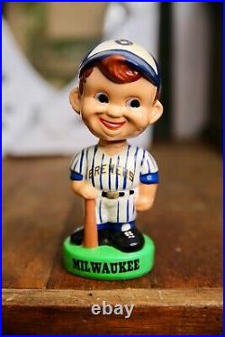 Vintage Milwaukee Brewers Bobblehead Nodder Baseball figure 1980s toy display