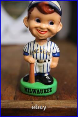 Vintage Milwaukee Brewers Bobblehead Nodder Baseball figure 1980s toy display