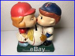 Vintage Minnesota Twins Kissing Bobble Head Baseball Bank Nodder 1962 RARE
