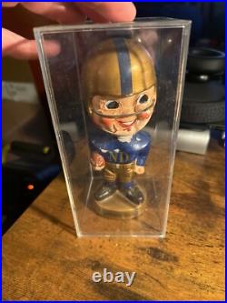 Vintage Notre Dame Round Gold Base BOBBLEHEAD 1967 NCAA Nodder Fighting Irish