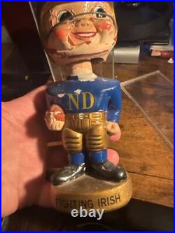 Vintage Notre Dame Round Gold Base BOBBLEHEAD 1967 NCAA Nodder Fighting Irish