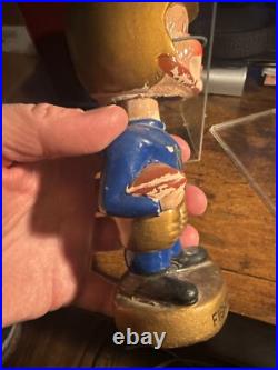 Vintage Notre Dame Round Gold Base BOBBLEHEAD 1967 NCAA Nodder Fighting Irish