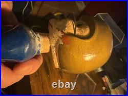 Vintage Notre Dame Round Gold Base BOBBLEHEAD 1967 NCAA Nodder Fighting Irish