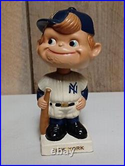 Vintage Original 1960's New York Yankees White Base Bobblehead Nodder Elbows Out