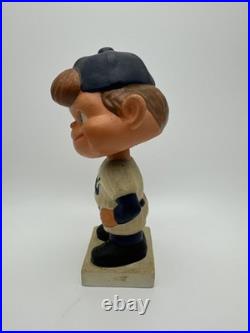 Vintage Original 1960's New York Yankees White Base Bobblehead Nodder Elbows Out
