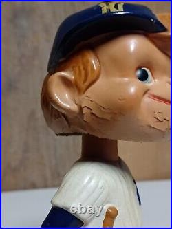 Vintage Original 1960's New York Yankees White Base Bobblehead Nodder Elbows Out