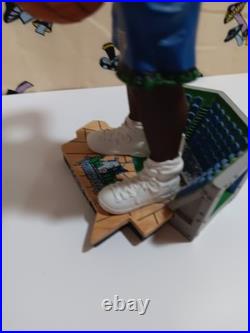 Vintage Rare Minnesota Timberwolves 10 Kevin Garnett #21 Bobble Head Glass