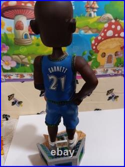 Vintage Rare Minnesota Timberwolves 10 Kevin Garnett #21 Bobble Head Glass
